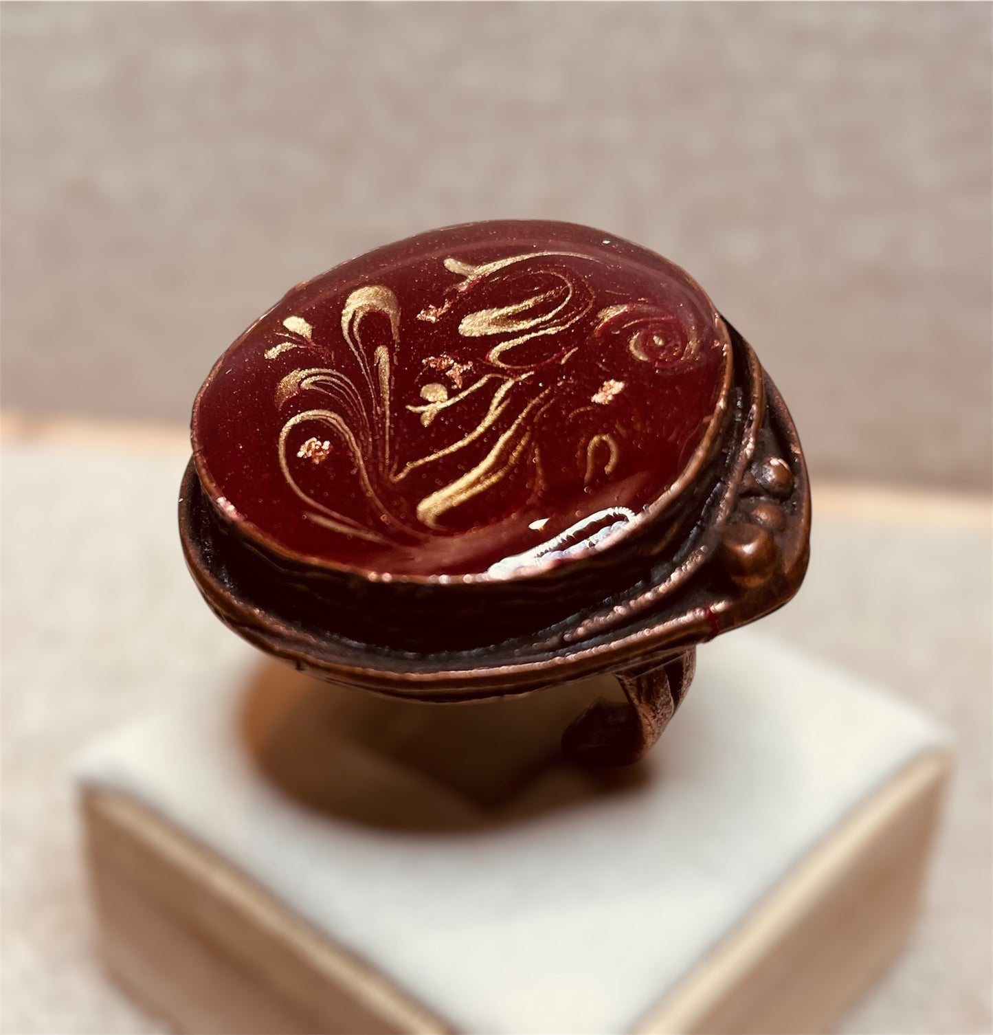 Round ring in red copper, adjustable, hand painted and vitrified