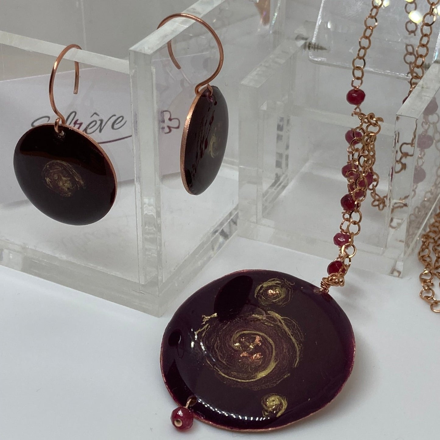 Round burgundy and gold copper earrings 'Galassia' line