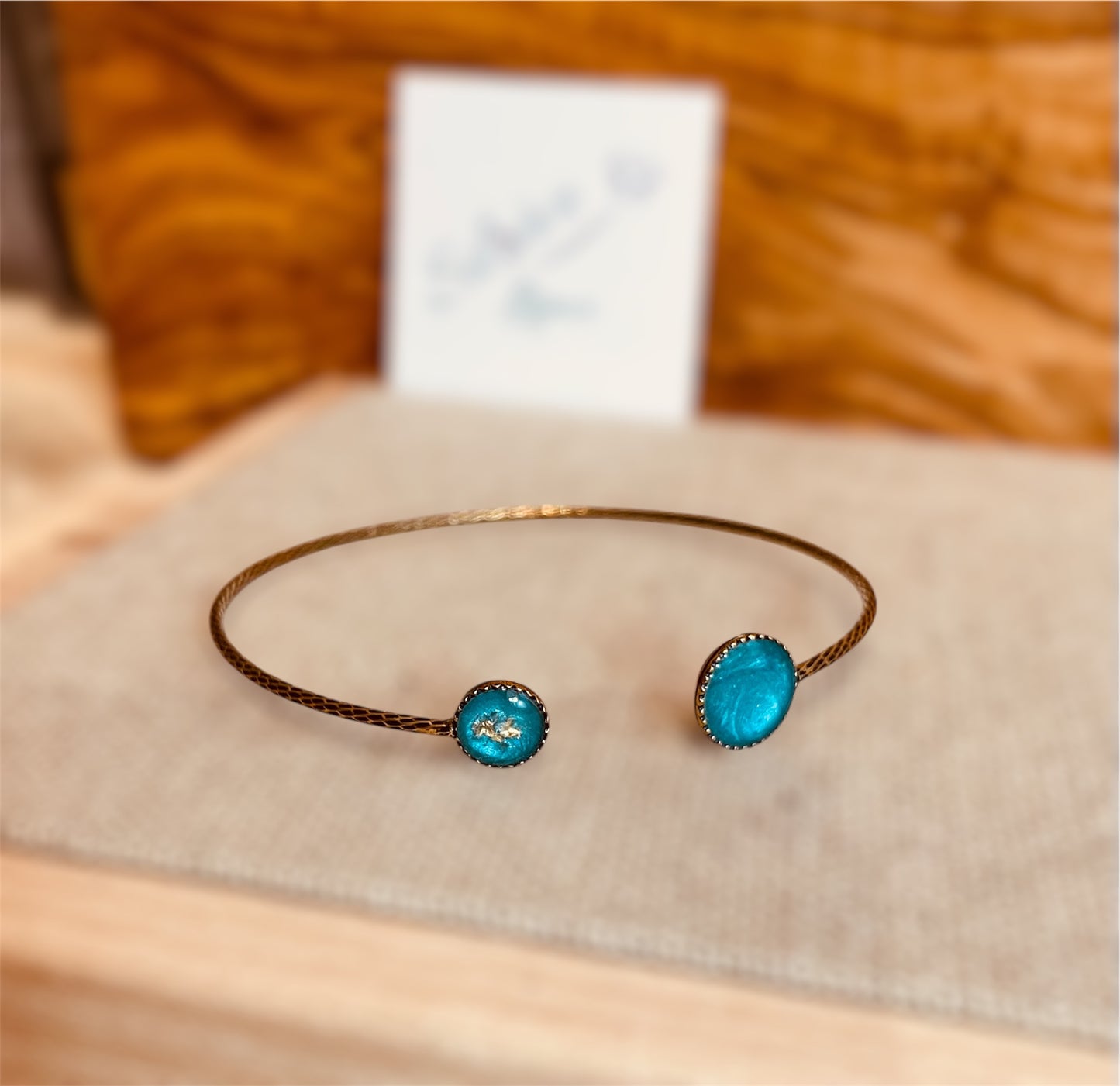 Braccialetto rigido bronzo diamantato con vassoi smaltati e vetrificati