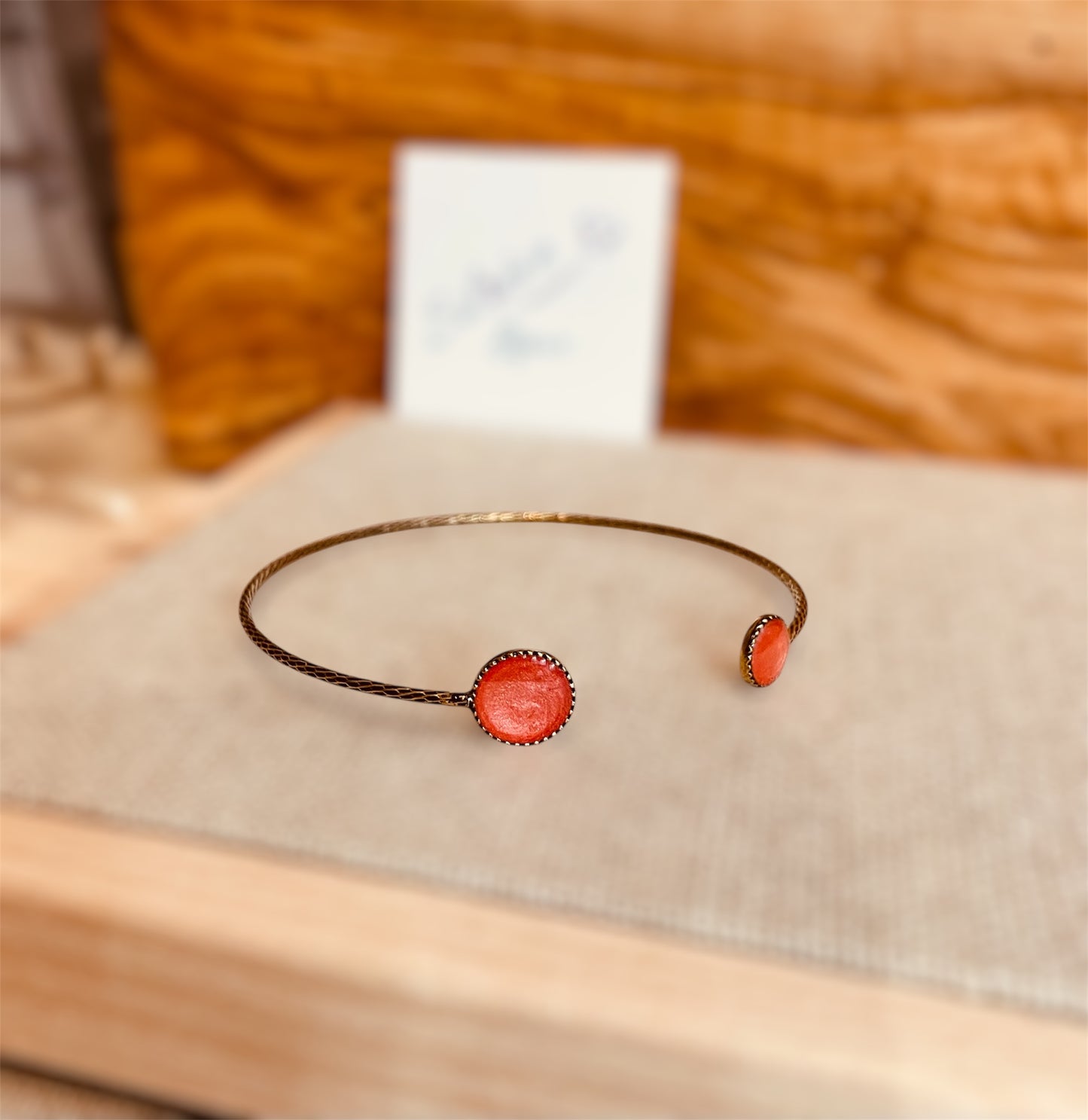 Braccialetto rigido bronzo diamantato con vassoi smaltati e vetrificati