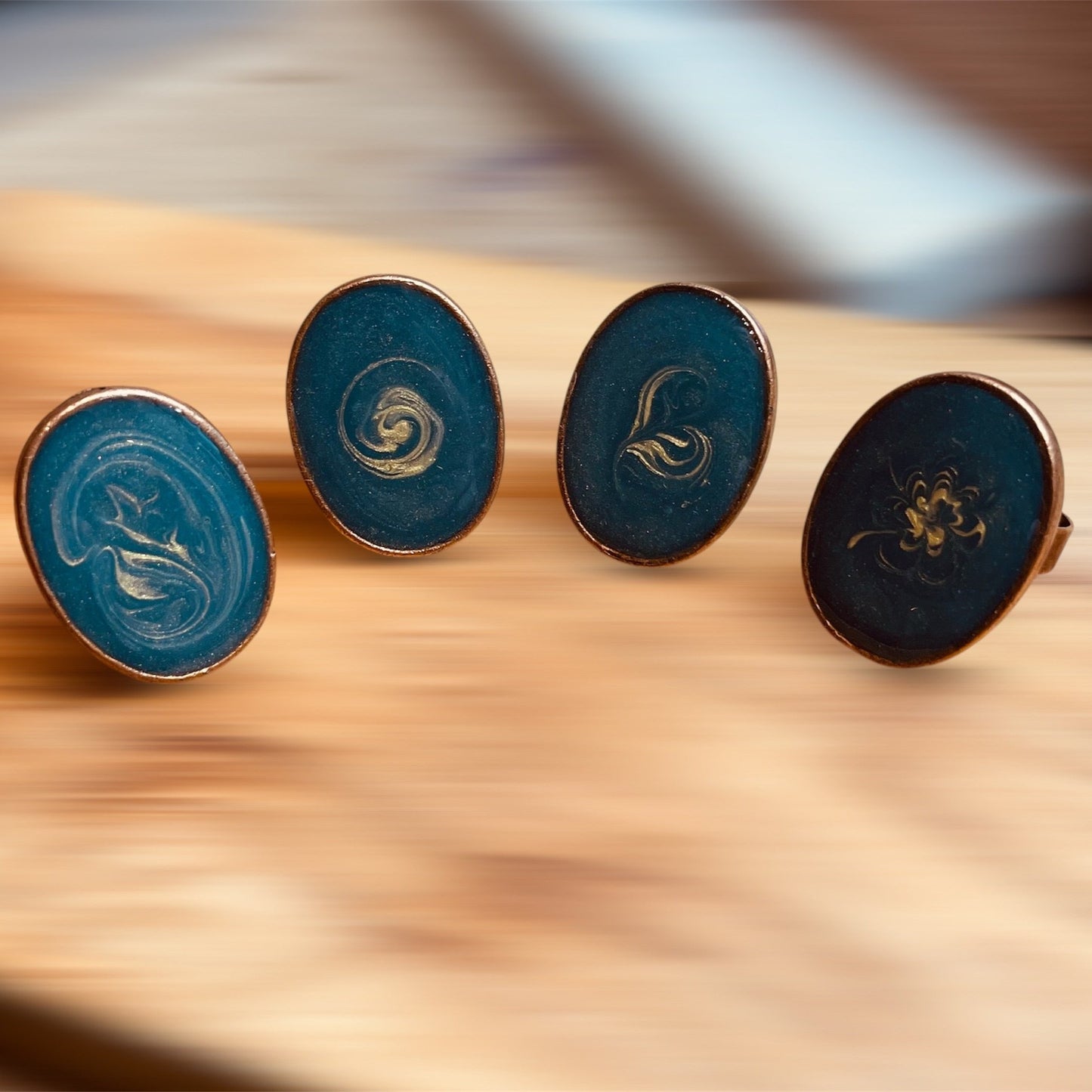 Oval copper ring, adjustable, hand painted and vitrified