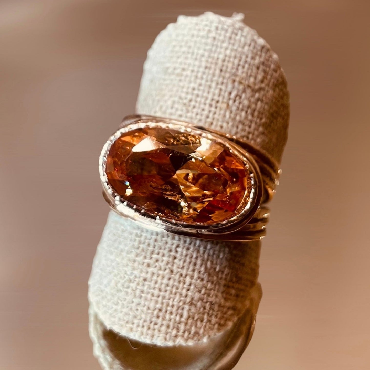 Anello in bronzo diamantato con 'quarzo citrino'