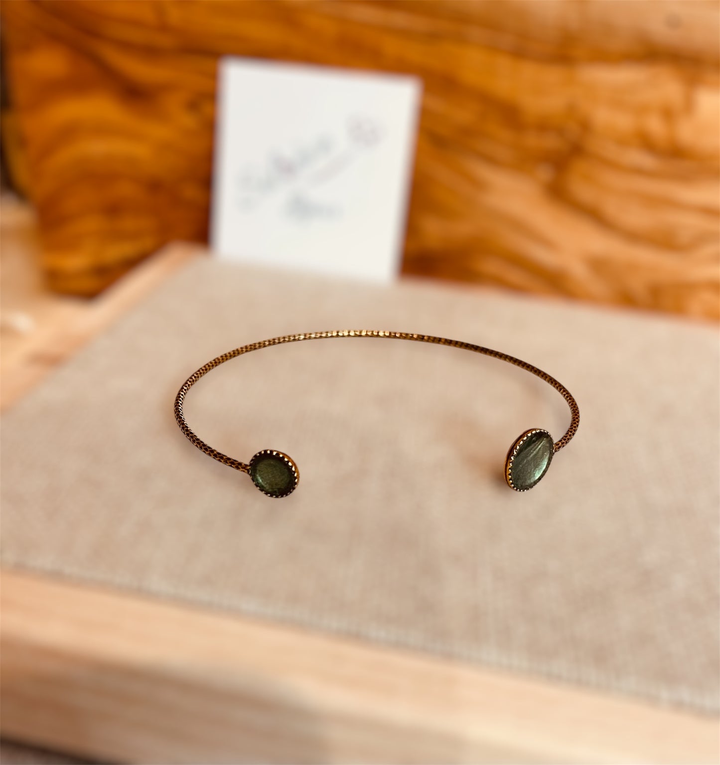 Braccialetto rigido bronzo diamantato con vassoi smaltati e vetrificati