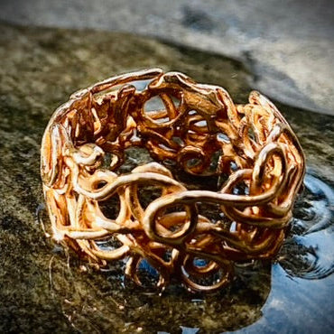 'Fil rouge' anello in bronzo rosso