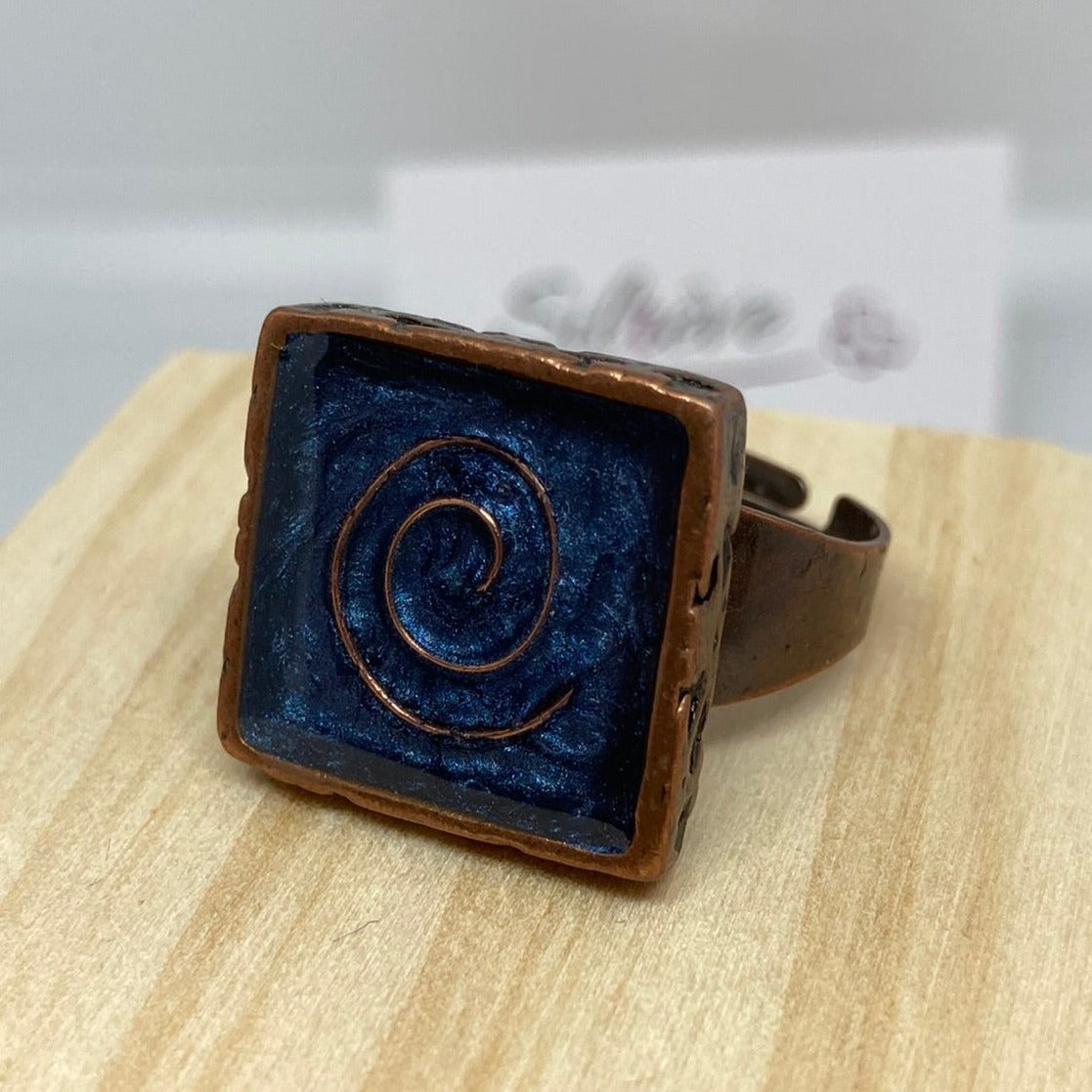 Square copper ring, adjustable, hand painted and vitrified