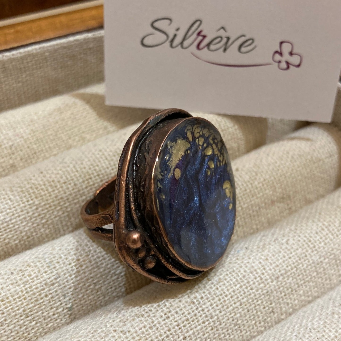 Round ring in red copper, adjustable, hand painted and vitrified