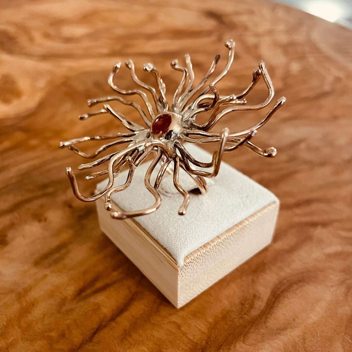 'Sunrise' anello in bronzo rosso