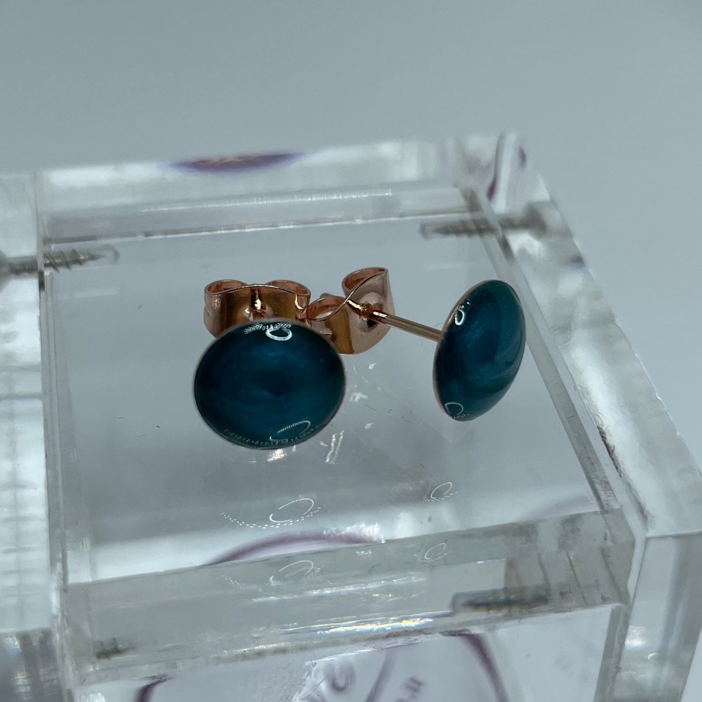 Orecchini  a puntino in ottone rosato