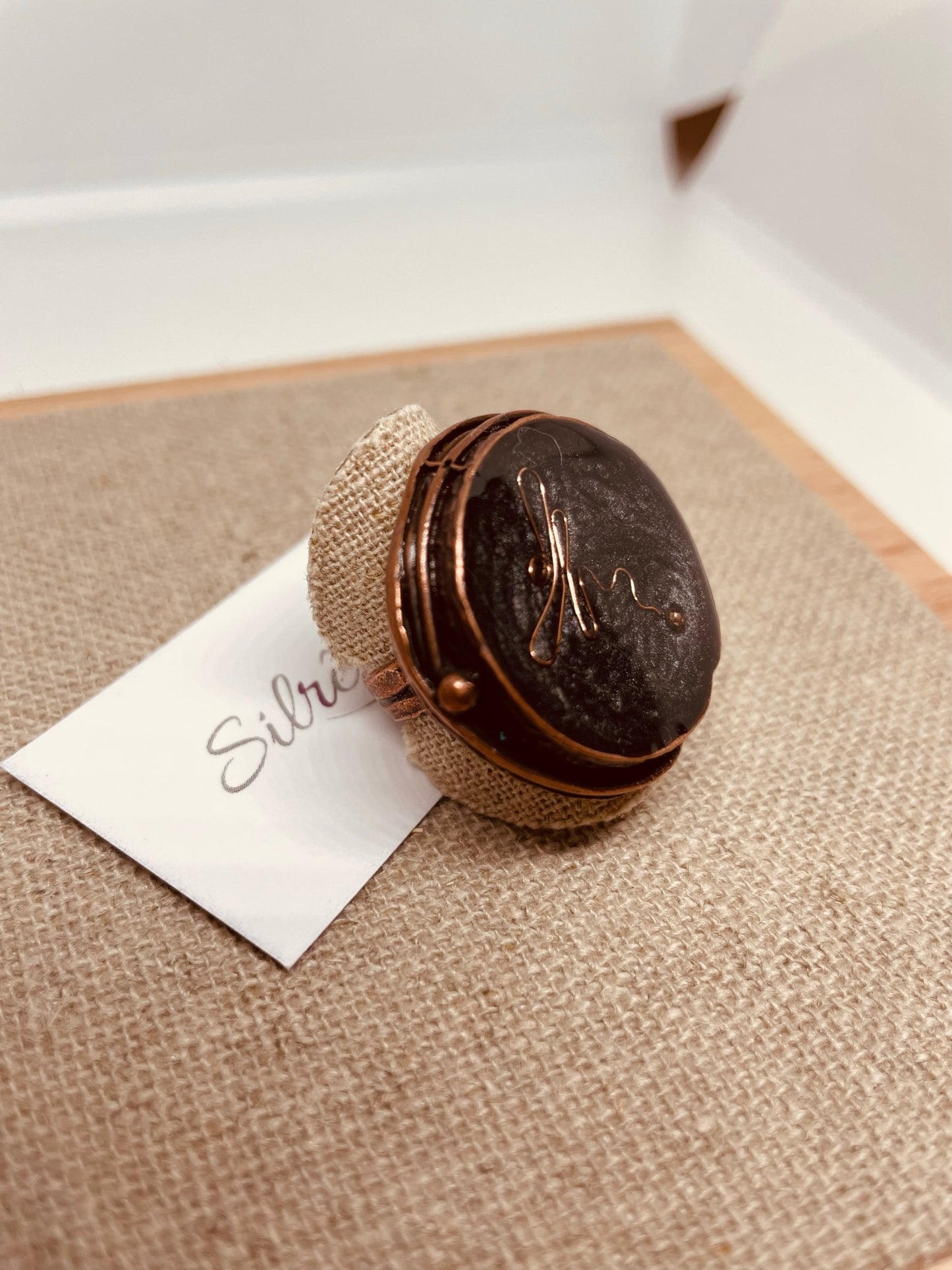 Round ring in red copper, adjustable, hand painted and vitrified