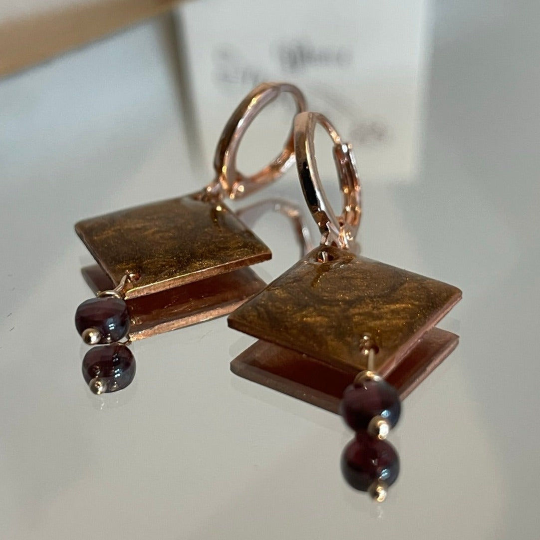 Orecchini pendenti in Ag.925 e rame con pietre preziose.