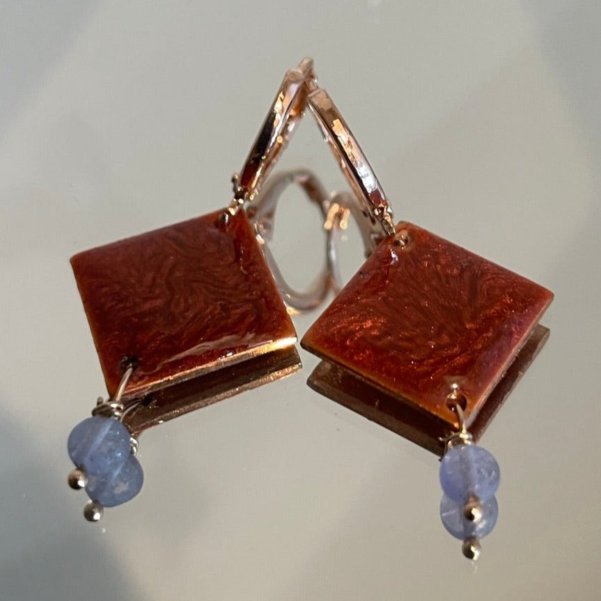 Orecchini pendenti in Ag.925 e rame con pietre preziose.