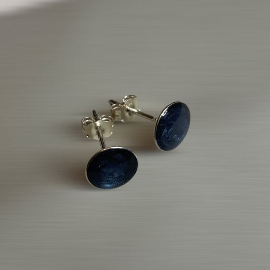 Round stud earrings, in Ag. 925, enamelled and vitrified by hand