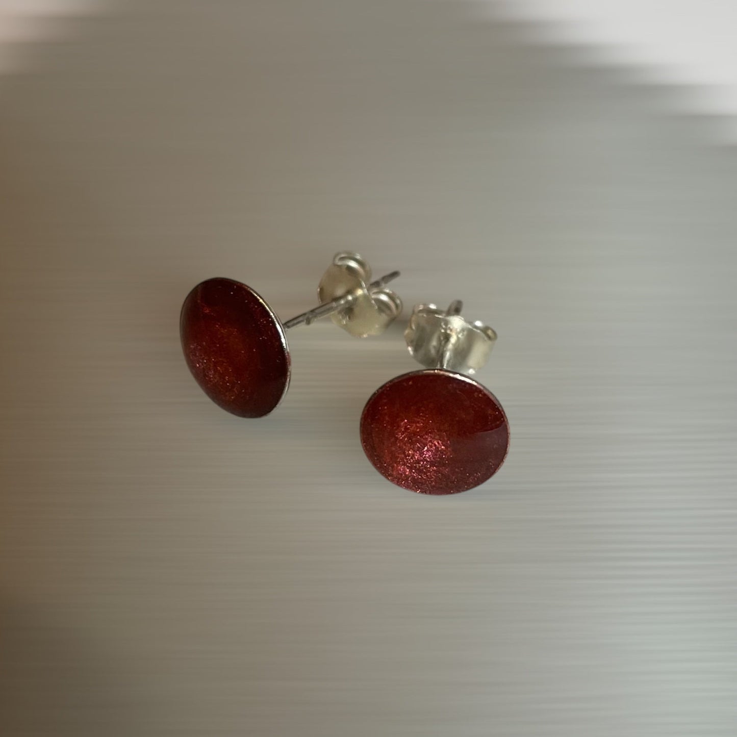 Round stud earrings, in Ag. 925, enamelled and vitrified by hand