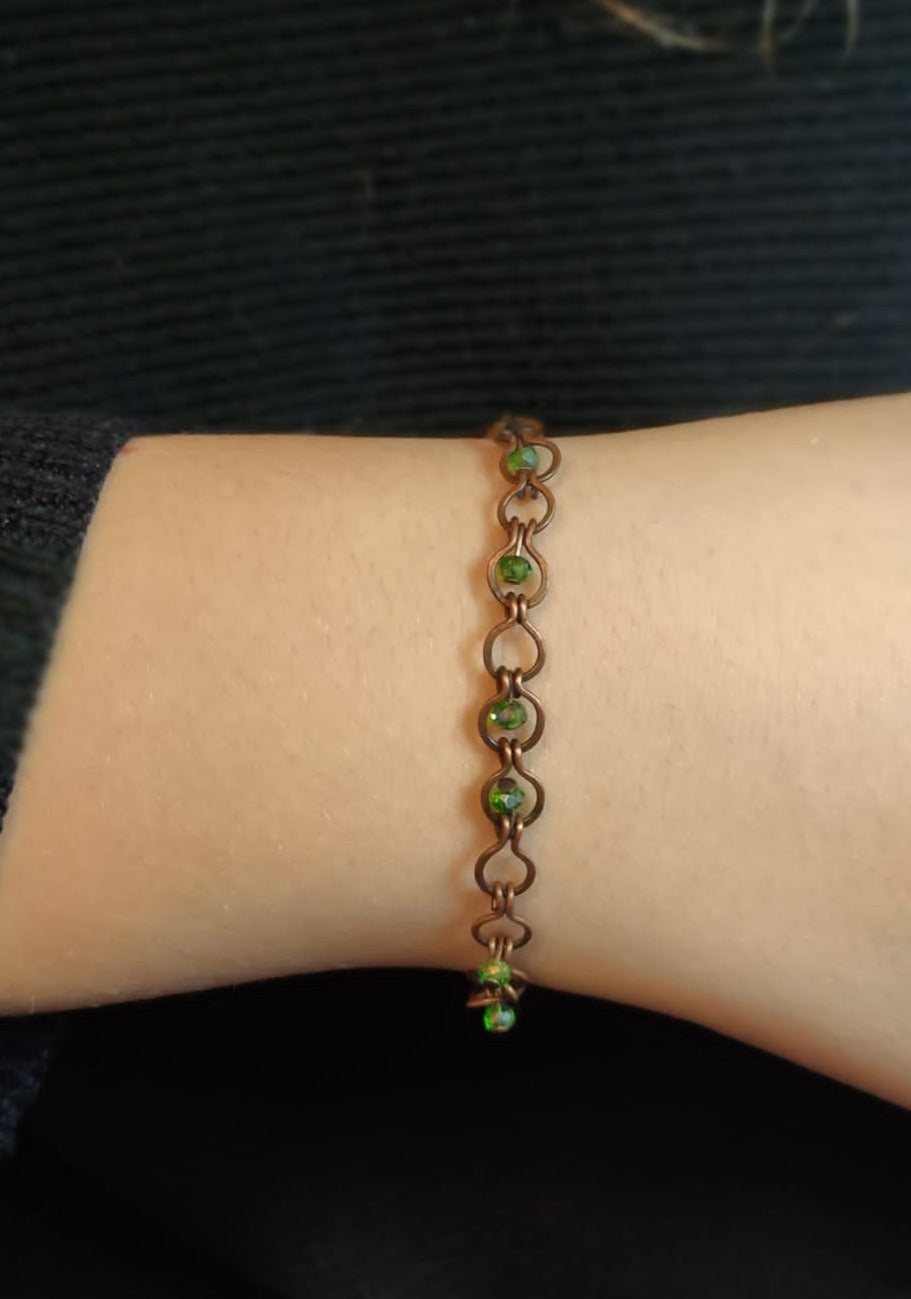 Hammered copper chain bracelet, antiqued and embellished with small crystals; mesh 0.5cm