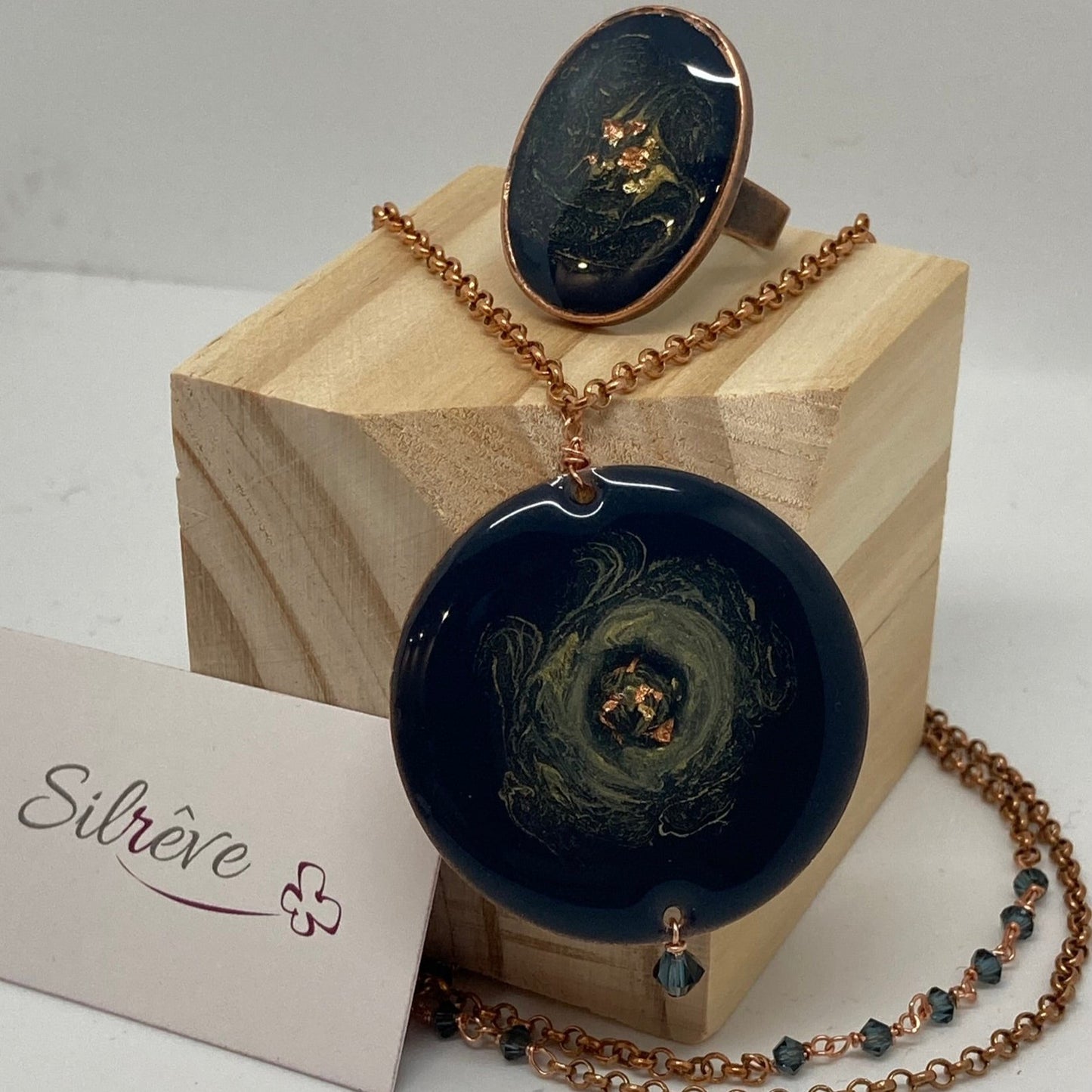 Oval copper ring, adjustable, hand painted and vitrified