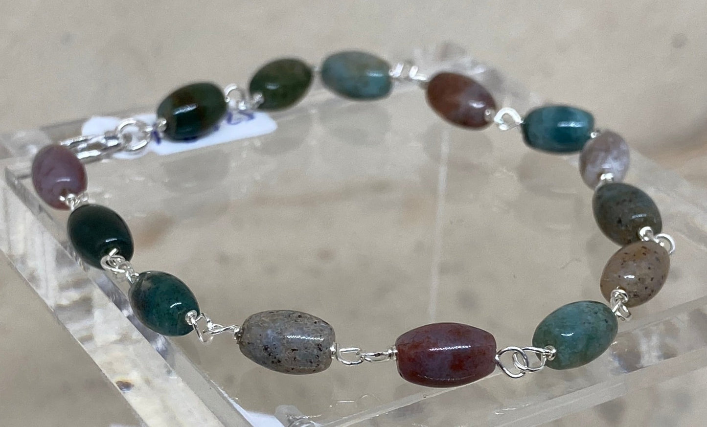 Goldsmith's knot bracelet in Ag. 925, embellished with Indian agate