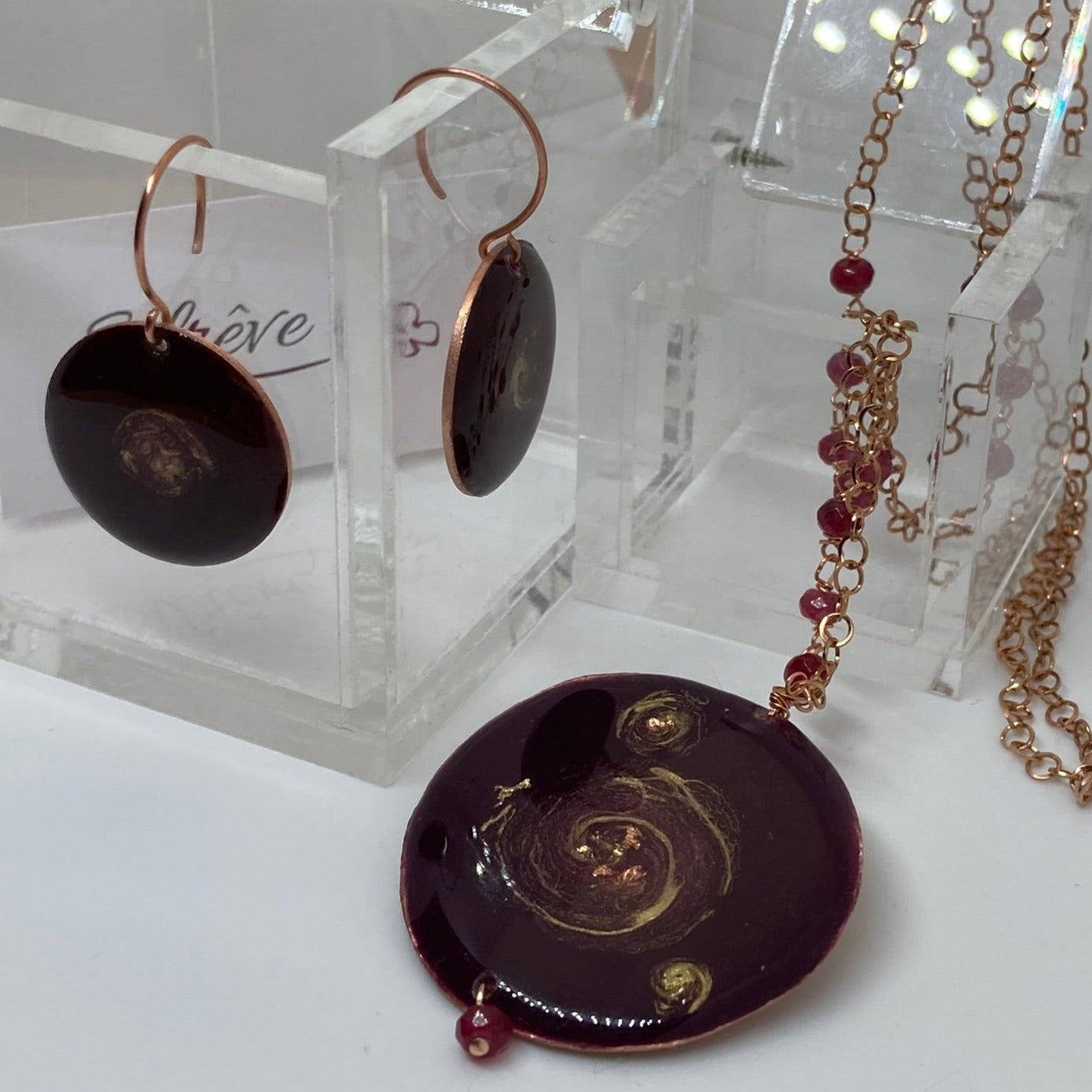 Round burgundy and gold copper earrings 'Galassia' line
