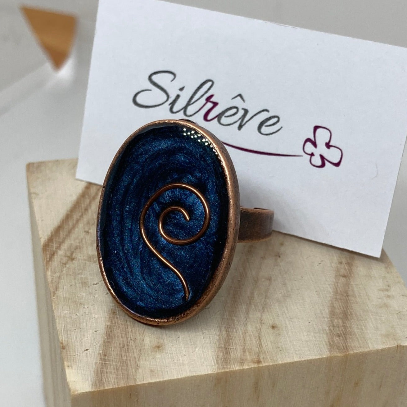 Oval copper ring, adjustable, hand painted and vitrified