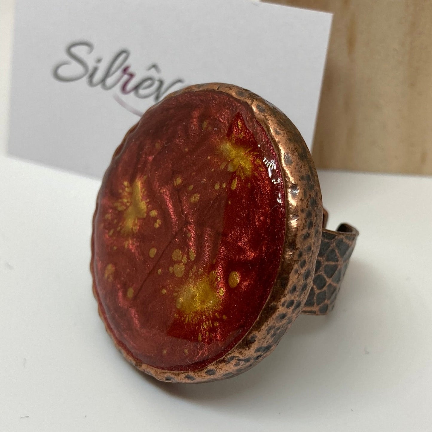 Adjustable round ring, in red copper