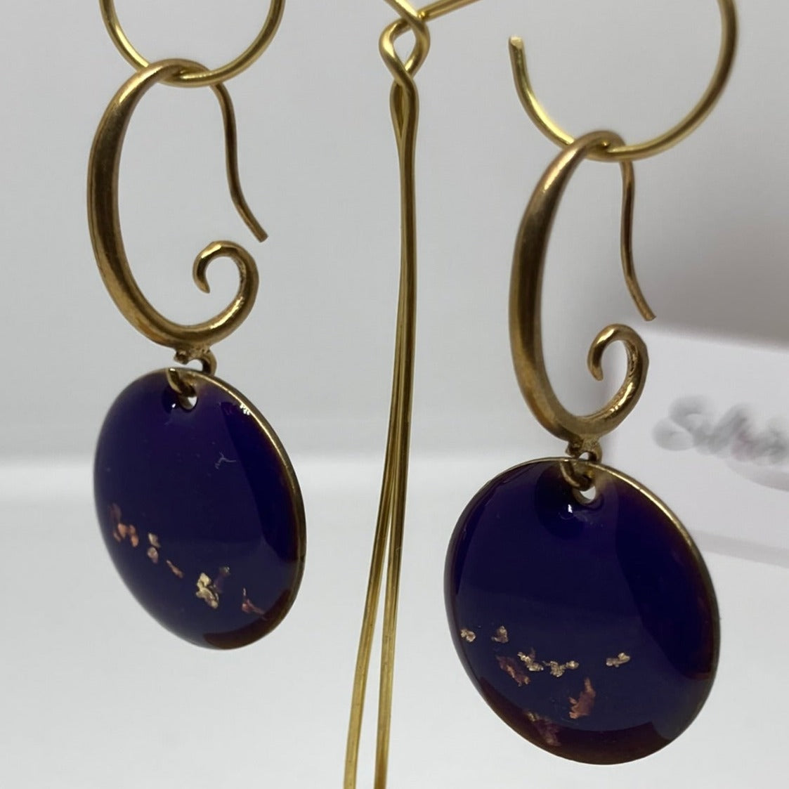 Pendant earrings in brass 'Fantasy'