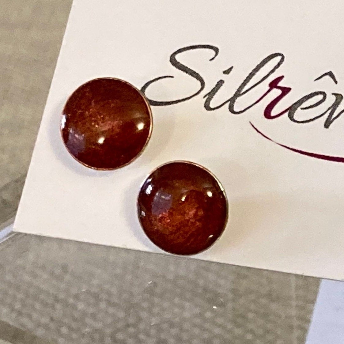 Round stud earrings, in Ag. 925, enamelled and vitrified by hand