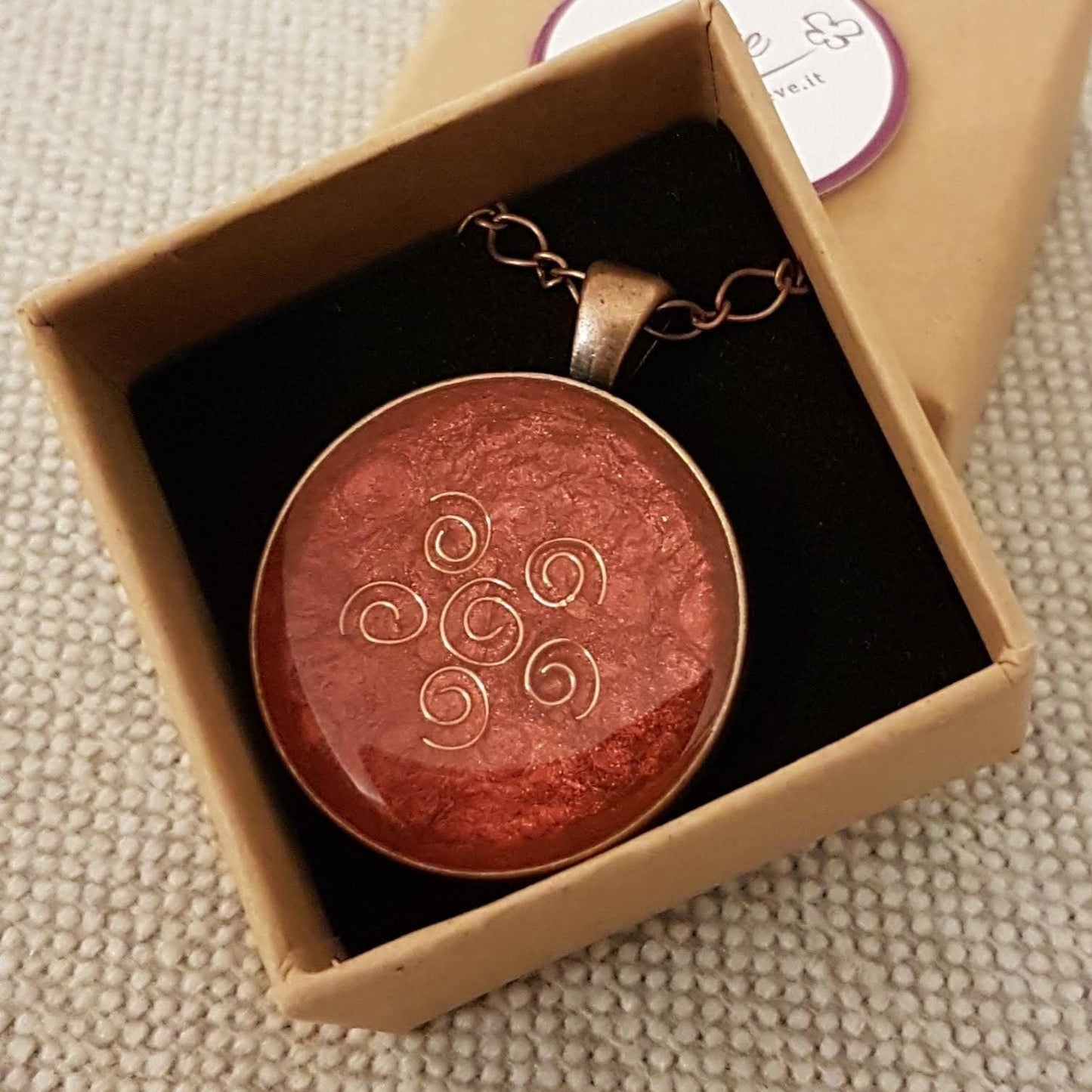 Copper necklace with round pendant, hand painted and vitrified.