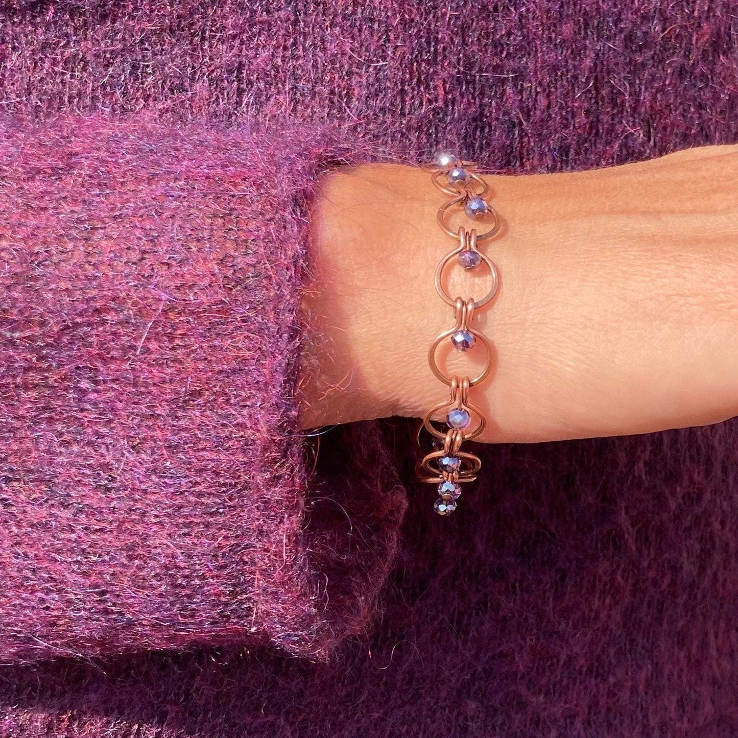 Chain bracelet in hammered copper, antiqued and embellished with small crystals. 1.0cm mesh