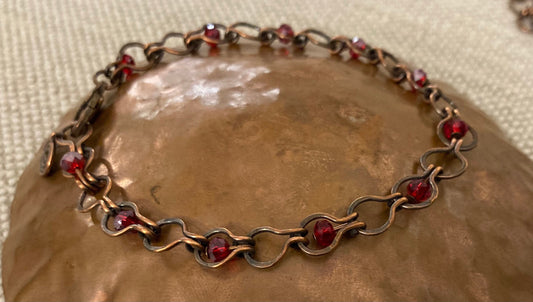 Hammered copper chain bracelet, antiqued and embellished with small crystals; mesh 0.5cm