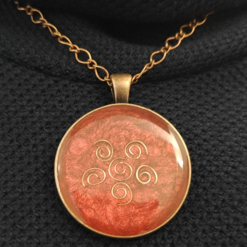 Copper necklace with round pendant, hand painted and vitrified.