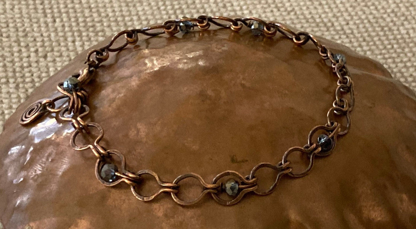 Hammered copper chain bracelet, antiqued and embellished with small crystals; mesh 0.5cm