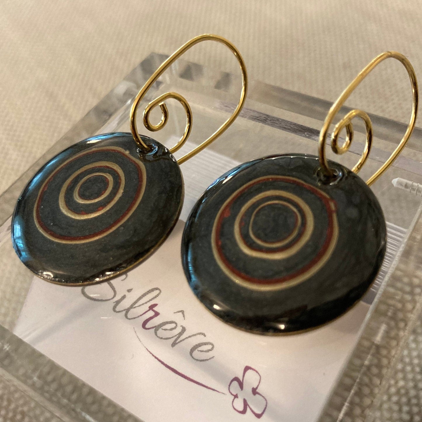 Hand painted pendant earrings on a natural brass base