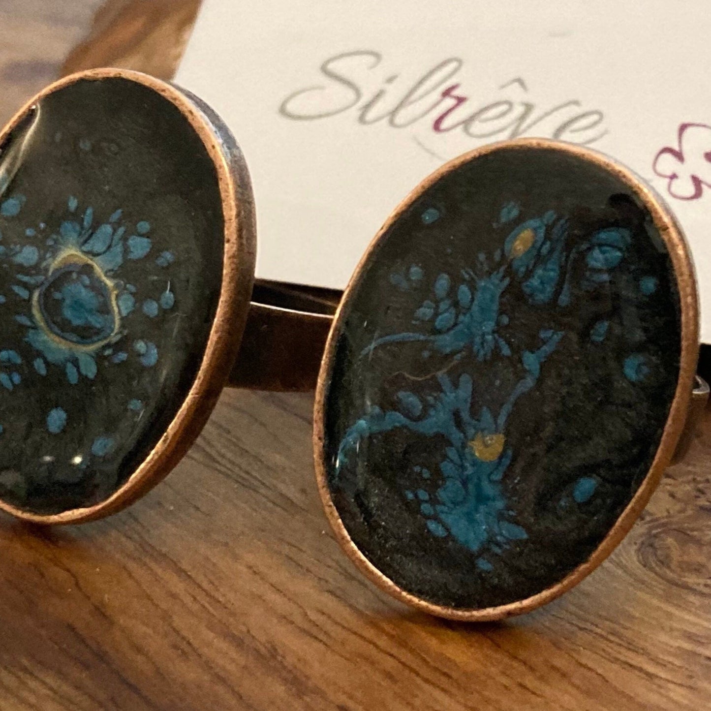 Oval copper ring, adjustable, hand painted and vitrified